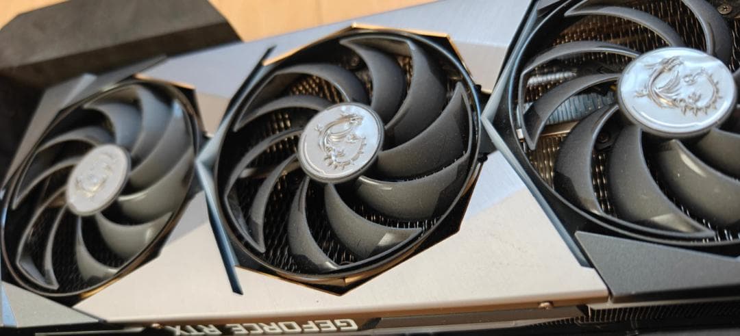 グラフィックボード・グラボ・ビデオカード RTX 3090 Ti SUPRIM X 24G