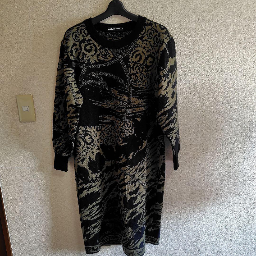 美品☆　レオナール　ニットロングワンピース 　黒・カーキ 長袖