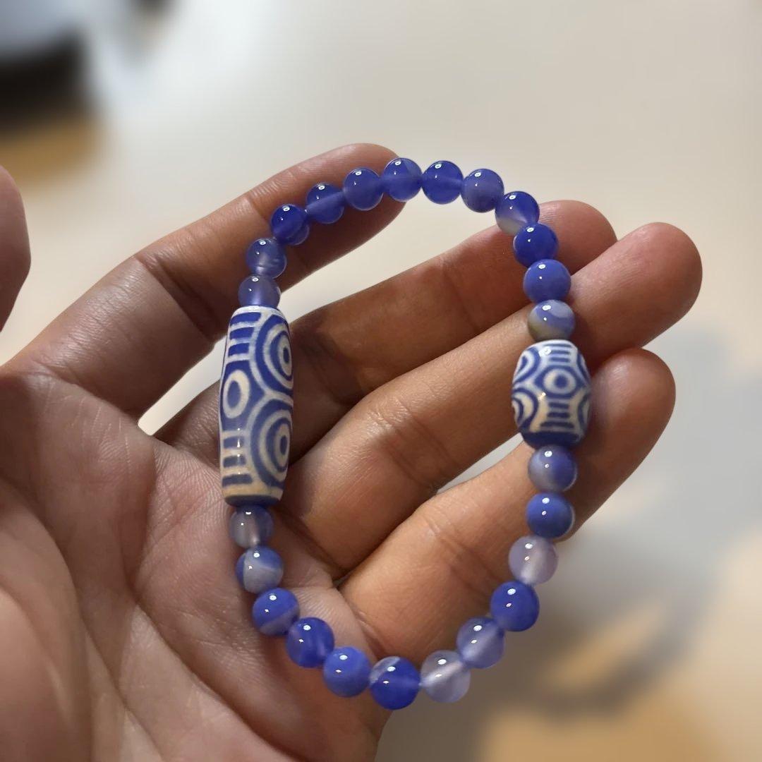 すごいズンとくる！青玉髄天珠、龍眼天珠、青のファイヤーアゲート！すごい！