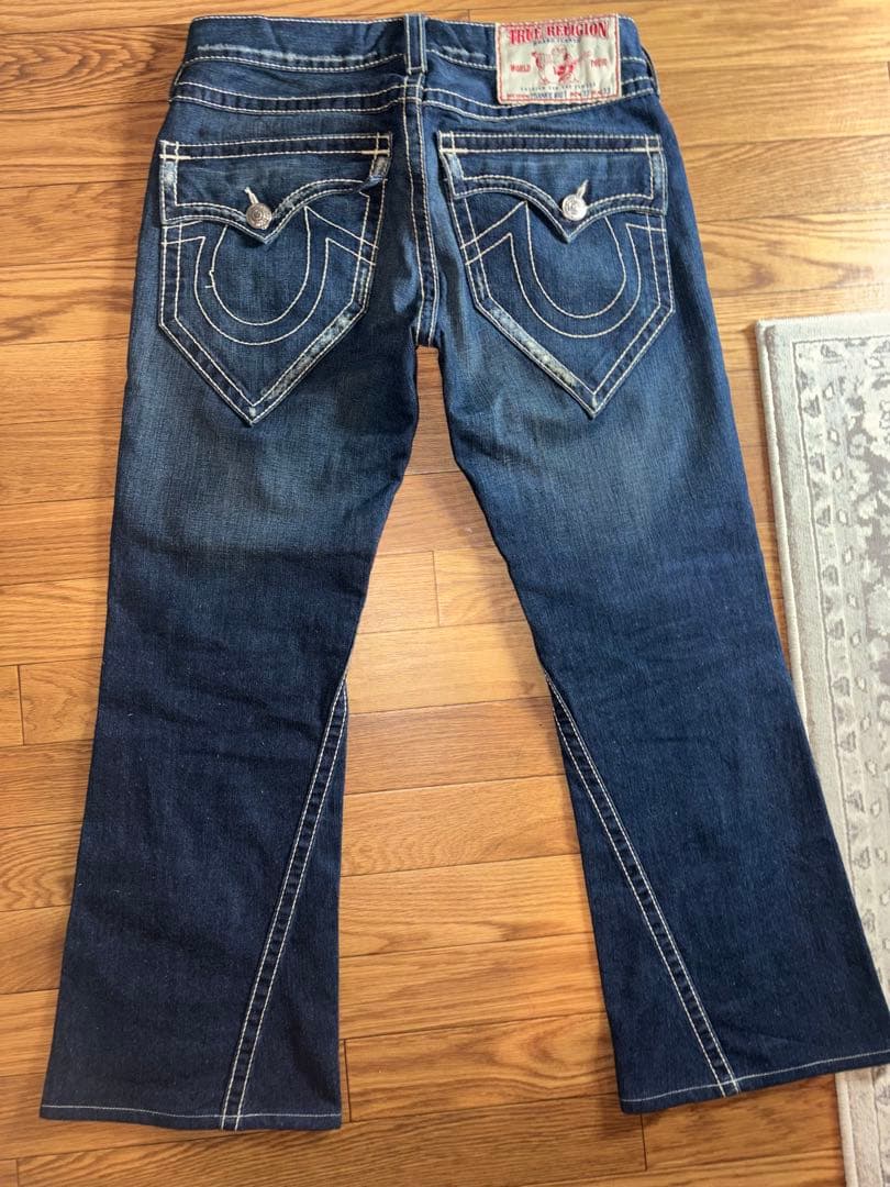 io着用TRUE RELIGION BIG T 33 ブーツカット