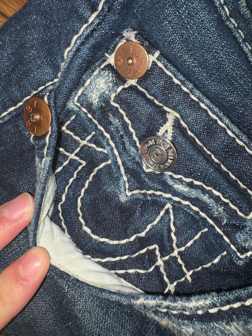 io着用TRUE RELIGION BIG T 33 ブーツカット