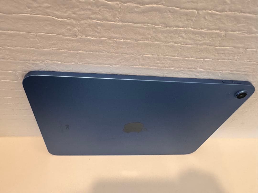 Apple iPad 本体 iPad（第10世代）ブルー