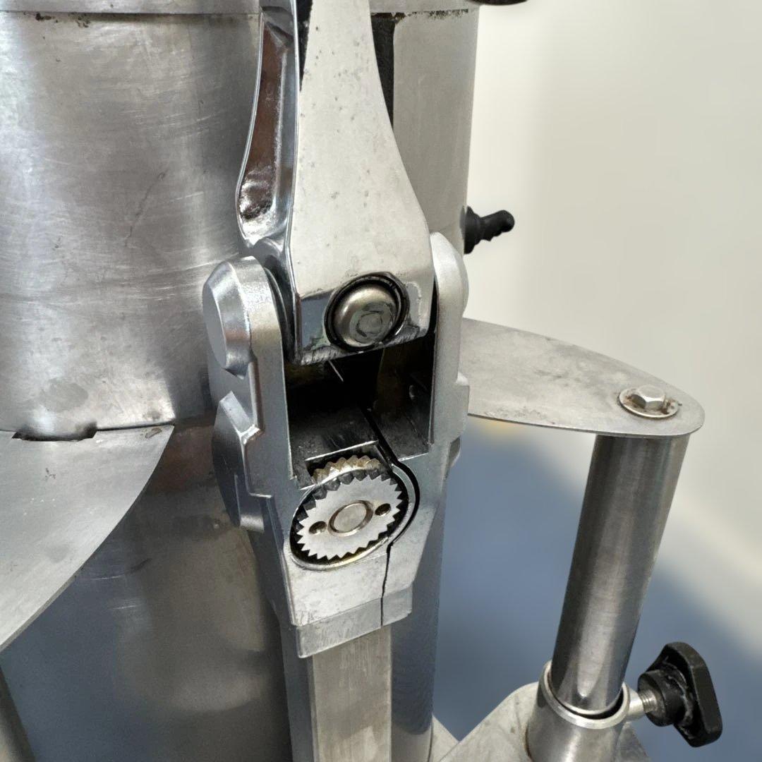 業務用電動缶切り EC-1SV(新考社)(パーツ欠品中)