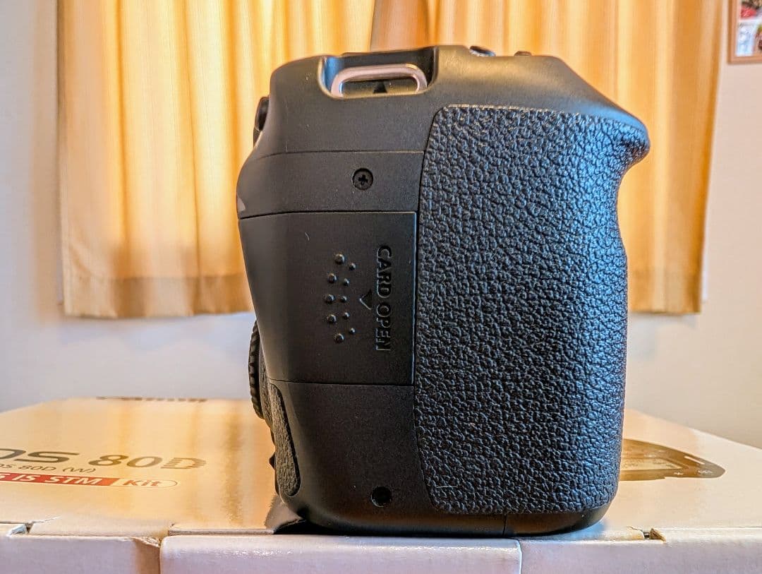 美品！Canon EOS 80D ダブルズームキット