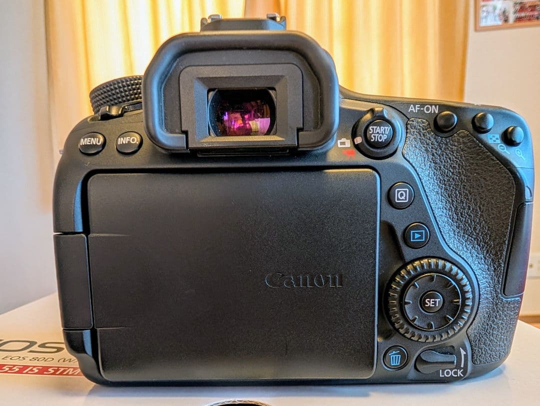 美品！Canon EOS 80D ダブルズームキット