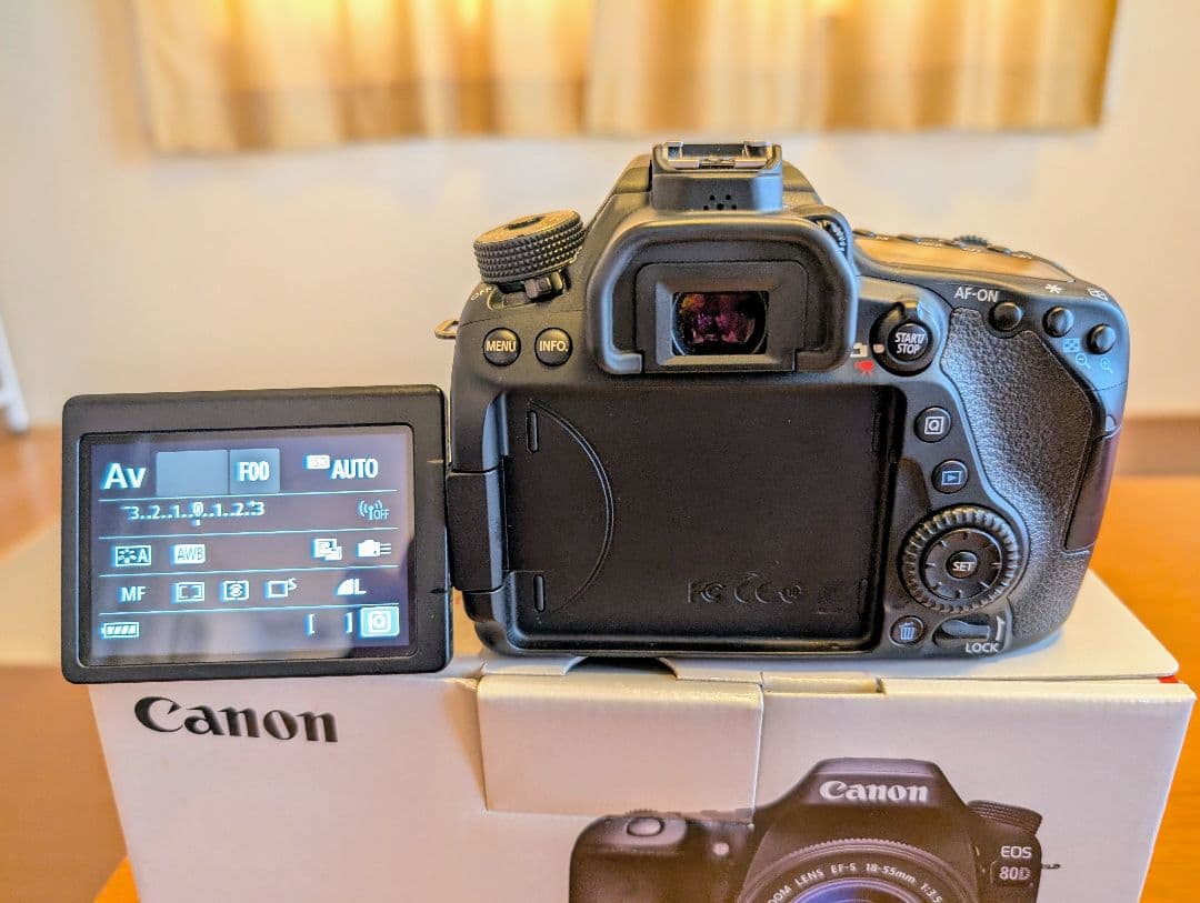 美品！Canon EOS 80D ダブルズームキット