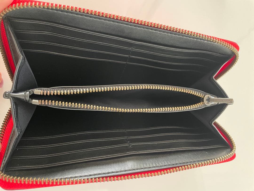 コーチ ミッキーマウス 長財布 赤