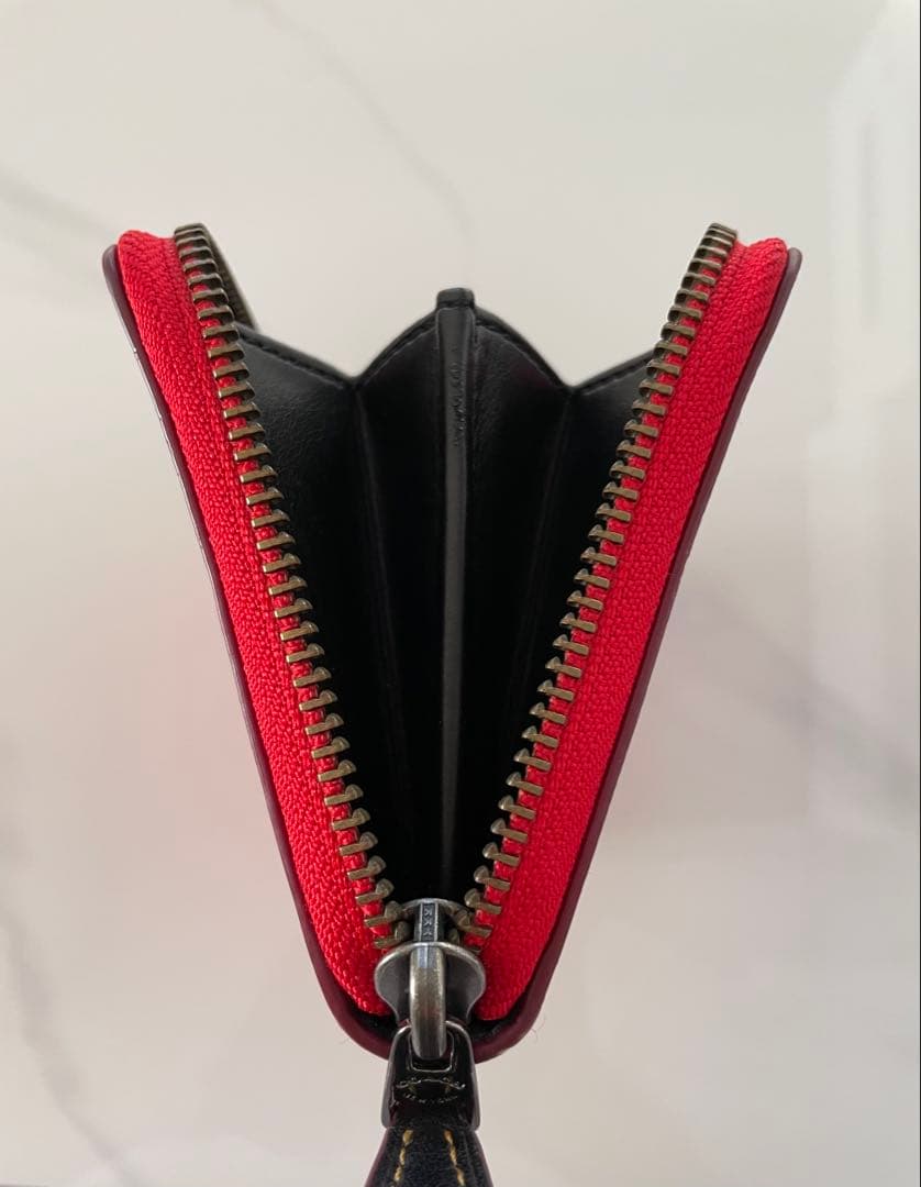 コーチ ミッキーマウス 長財布 赤