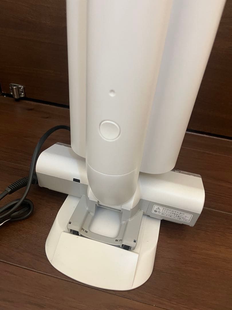 【美品】パナソニック MC-NS10K コードレススティッククリーナー