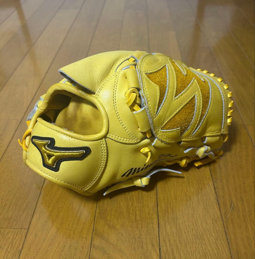 Mizuno Pro 軟式投手グローブ 黄色