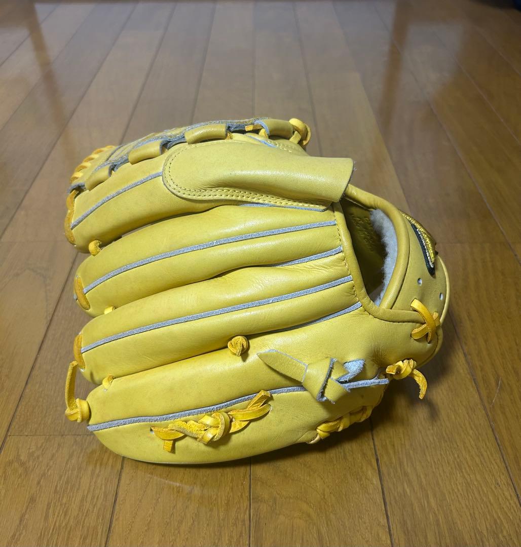 Mizuno Pro 軟式投手グローブ 黄色