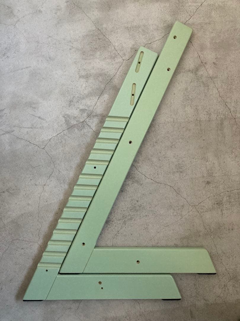 ストッケ　トリップトラップ　モスグリーン　ベビーセット付　Ｓ／Ｎ6