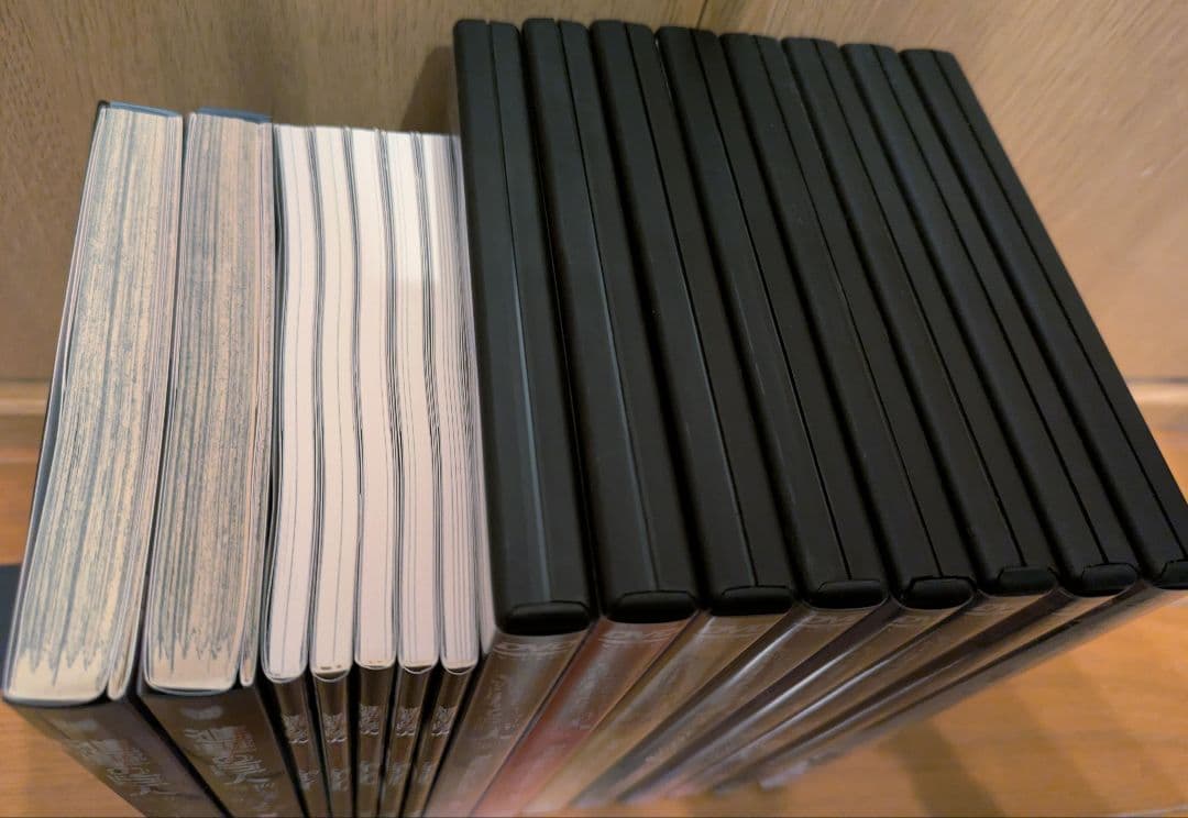 【進撃の巨人】特典DVD8枚　特典short stories5冊　 悔いなき選択