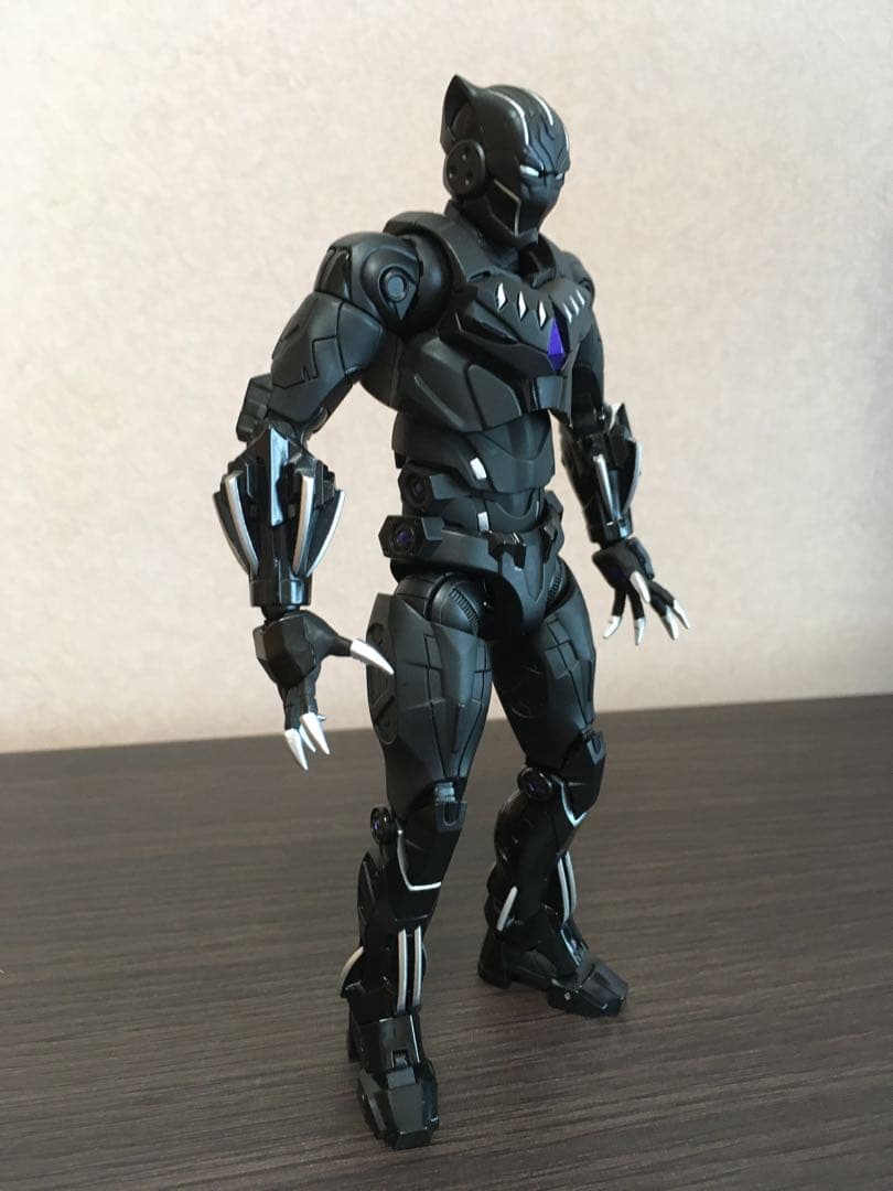 【美品】千値練 ファイティングアーマー ブラックパンサー フィギュア