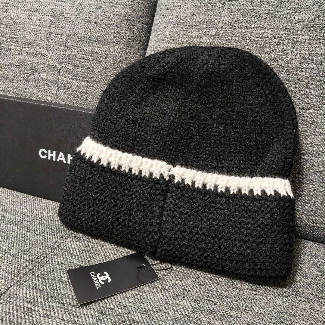 CHANELニット帽　黒/白　ロゴ入り　ノベルティ