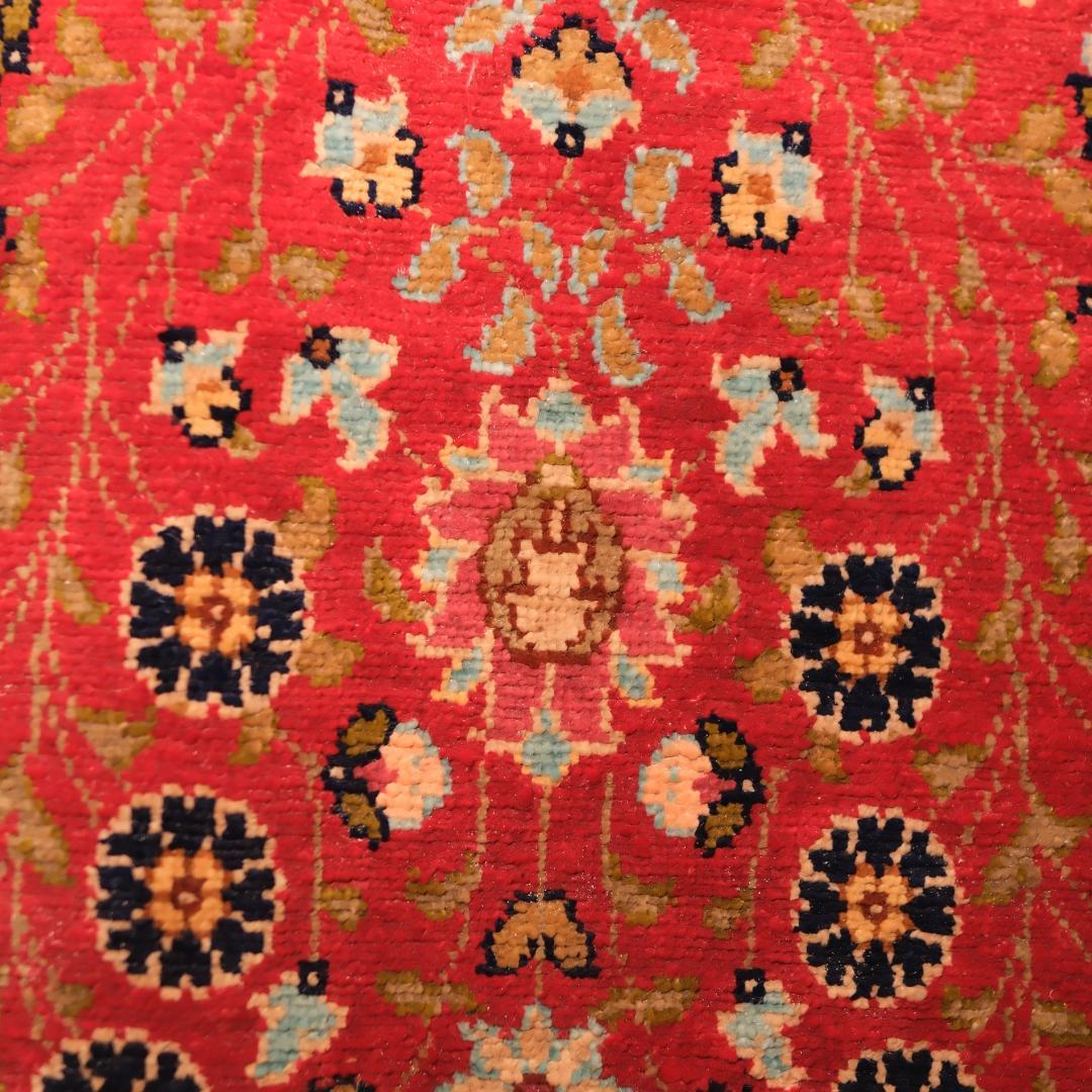 レ*イ様 最高級トルコ絨毯ヘレケ 42cm x 50cm　シルク　100万ノット