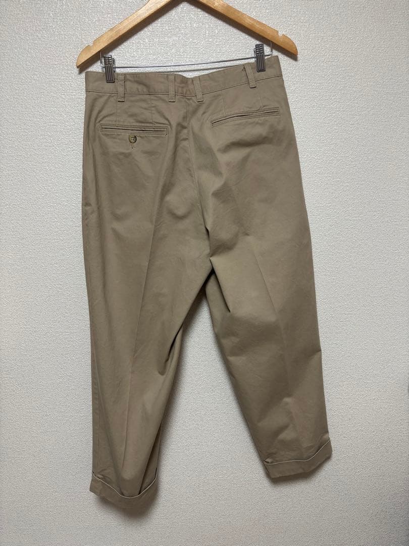BEAMS PLUSチノパンツ トラウザーズ2プリーツ