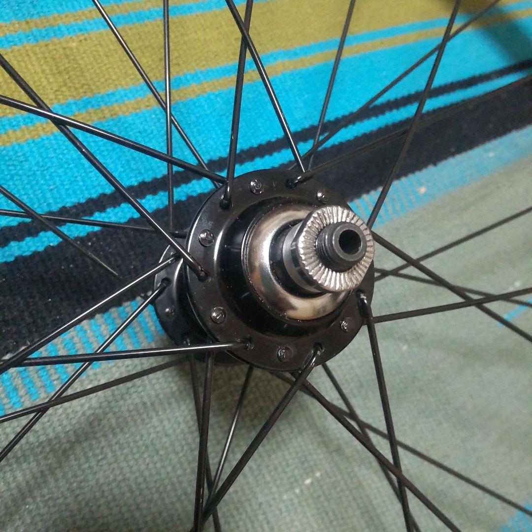 GIANT ESCAPE R3完組ホイール 前後セットピレリPZERO付き