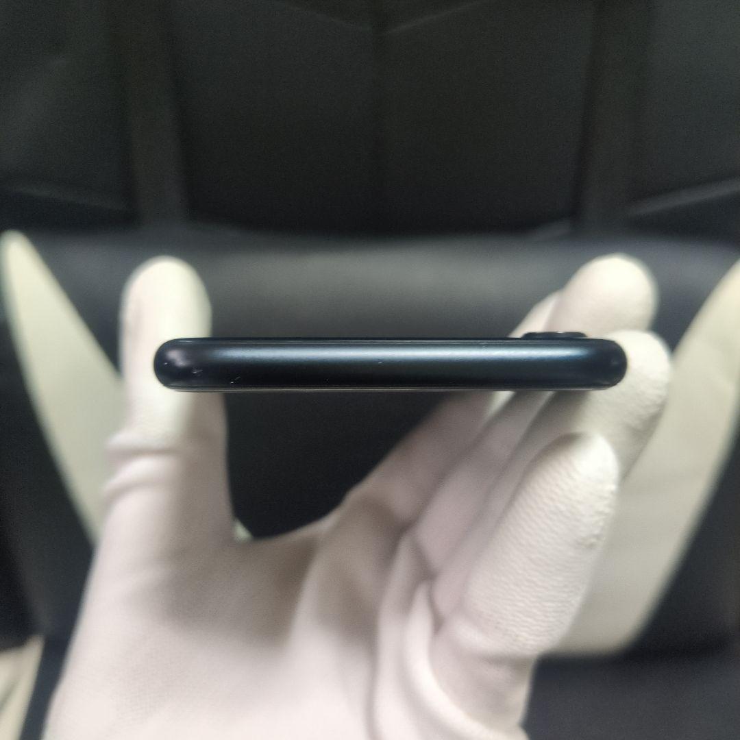 92 画面新品　iPhone　se3 第3世代　128gb SIMフリー　黒