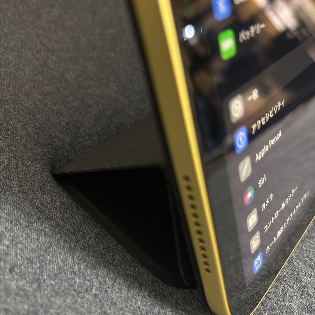 iPad A16 Wi-Fiモデル 128GB ほぼ未使用品　ケース２つ付き