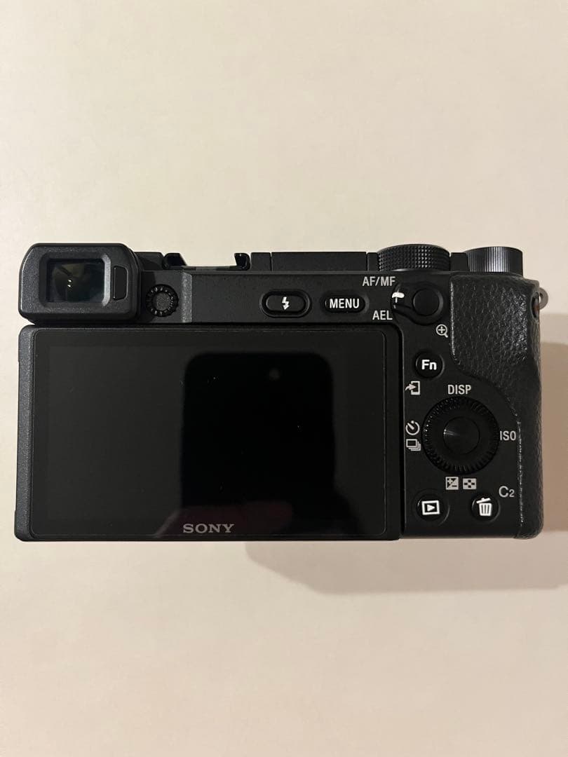 Sony α6400 ミラーレスカメラ 本体と付属品