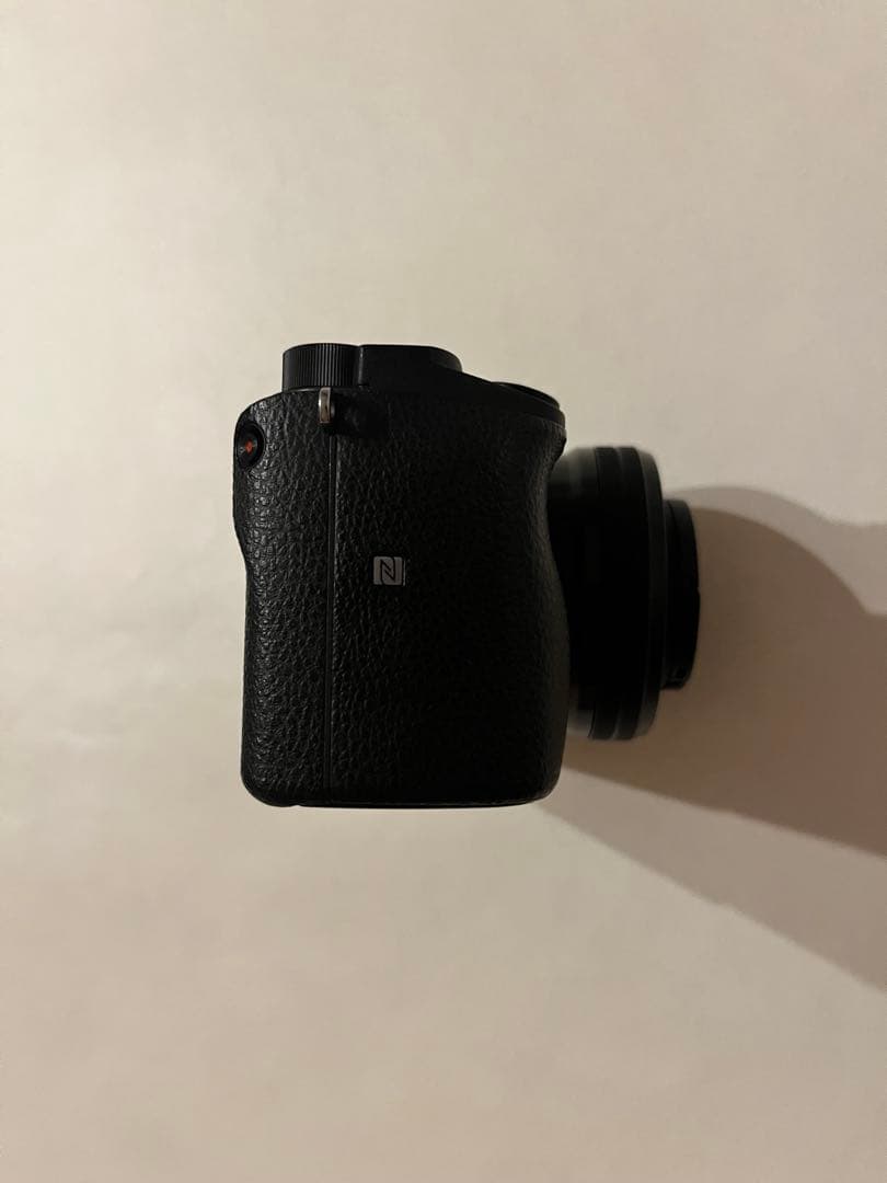 Sony α6400 ミラーレスカメラ 本体と付属品