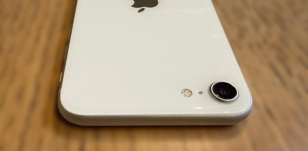 iPhone SE（第2世代）64GB ホワイト
