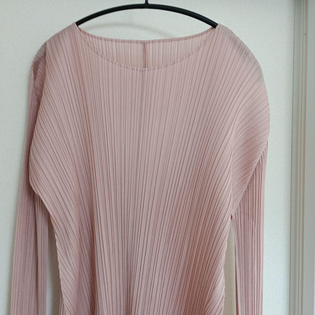 プリーツプリーズ　くすみピンク色　チュニック丈トップス　サイズ3