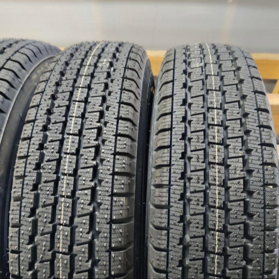 スタッドレス　12インチ　ホイール付き145/80r12 BRIDGESTONE
