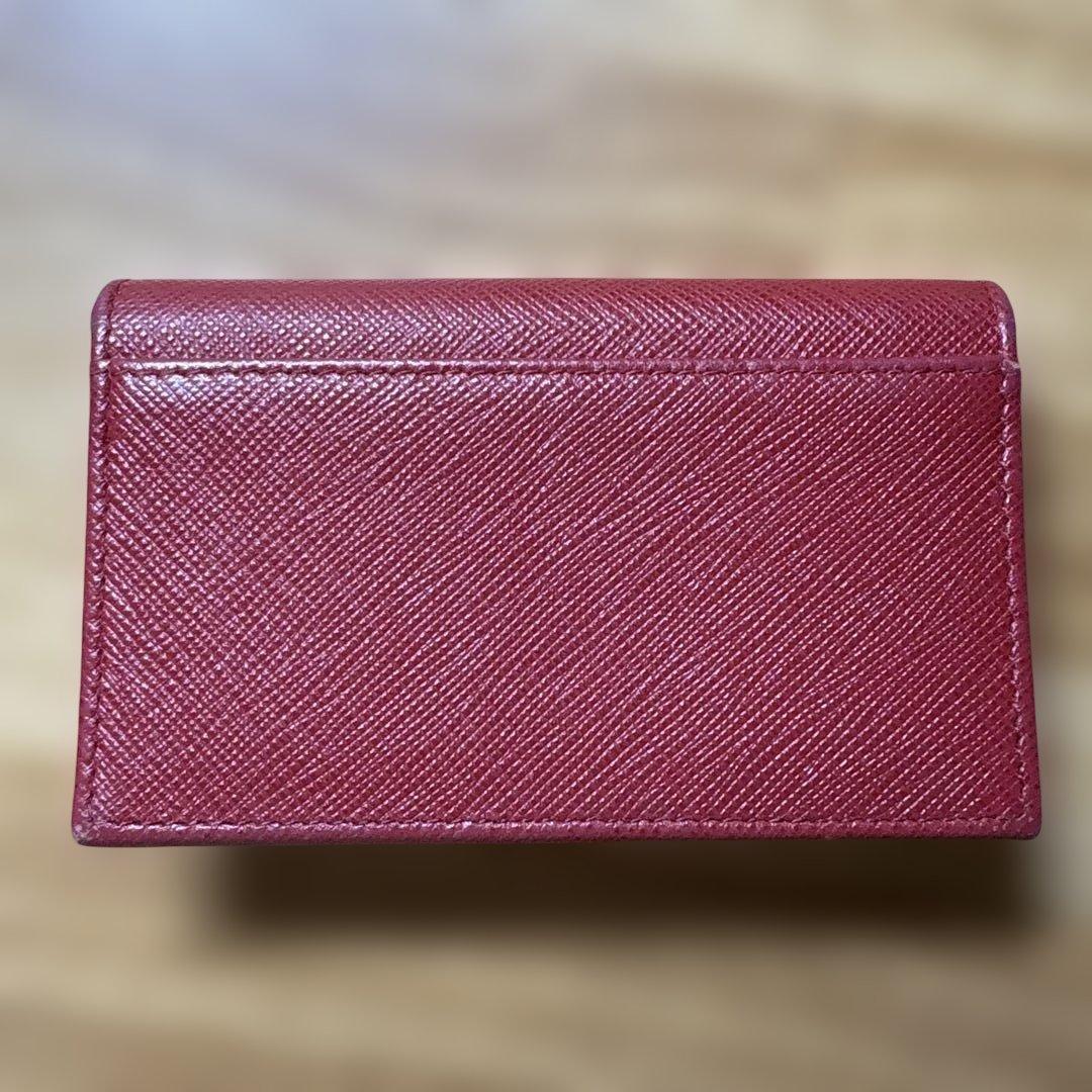PRADA 赤 レザー 名刺入れ