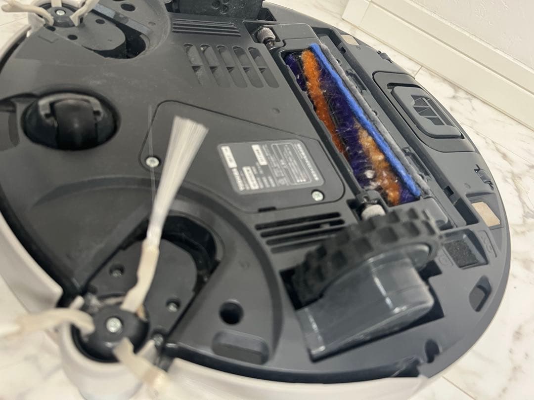 TOSHIBA トルネオロボ　ロボット掃除機 本体 ホワイトVC-RVS2