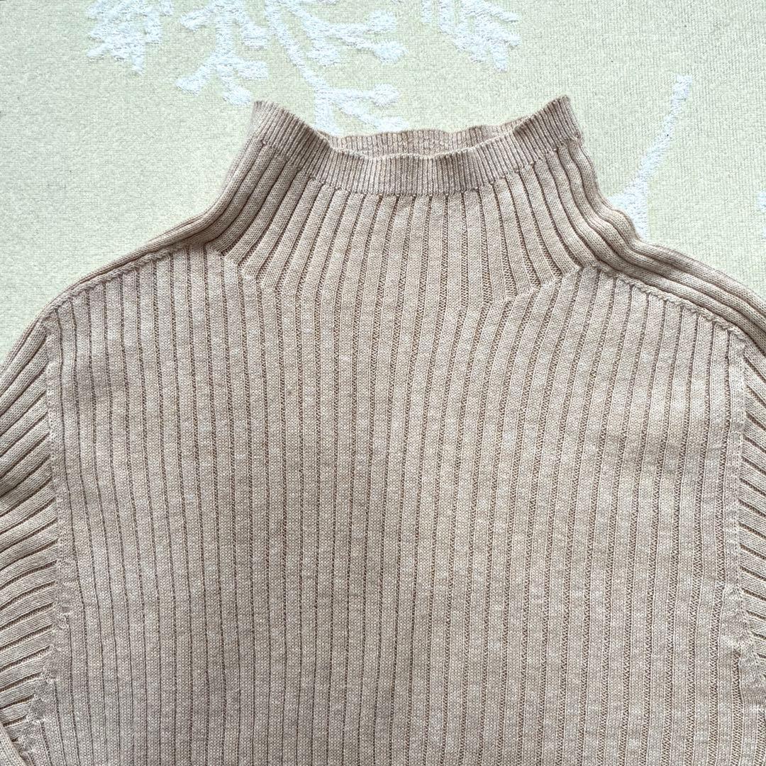 新品　パラスパレス　ベージュ リブ編み ハイネック ニット