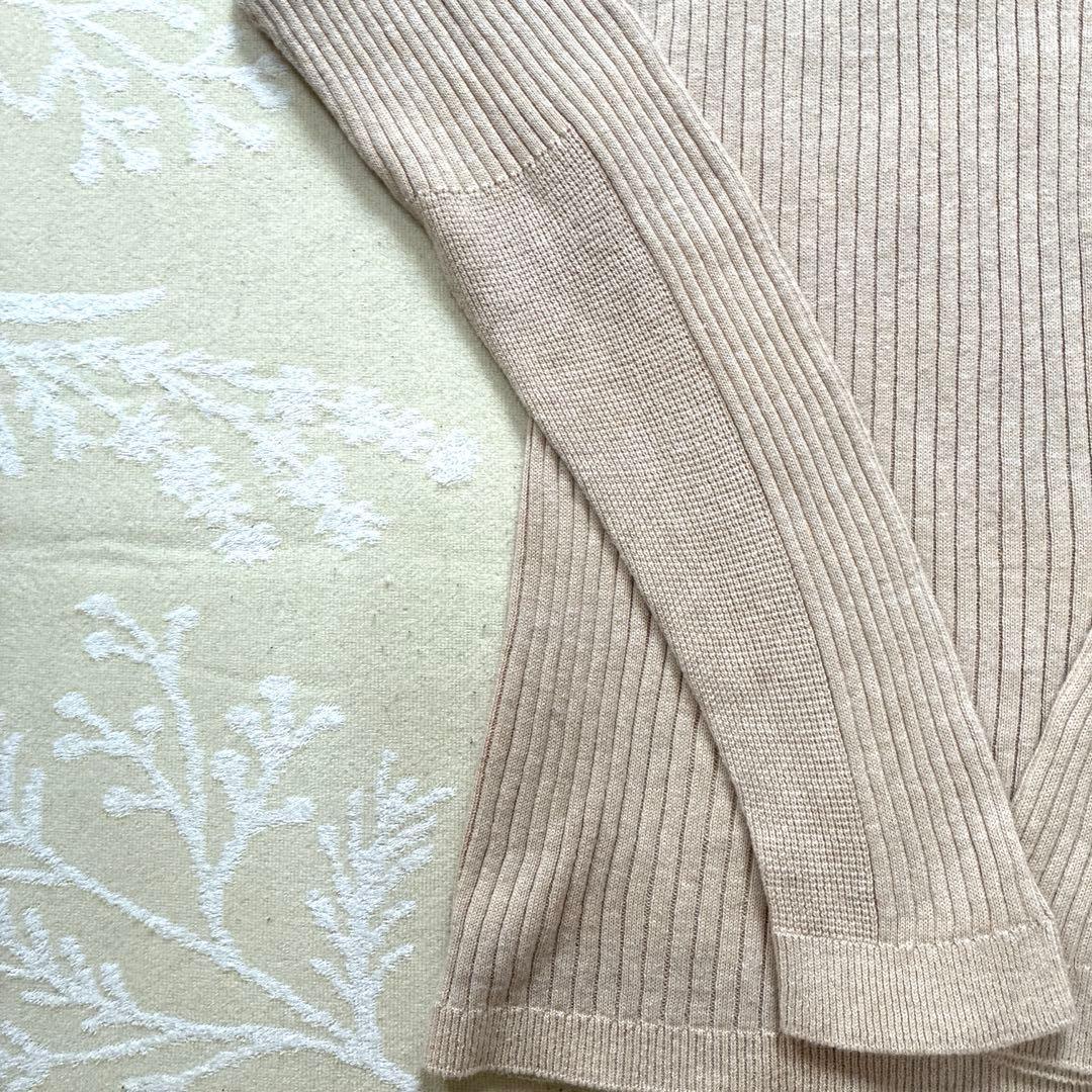 新品　パラスパレス　ベージュ リブ編み ハイネック ニット