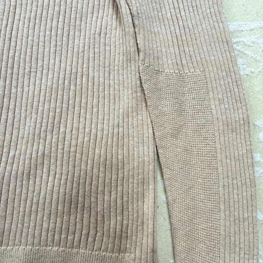 新品　パラスパレス　ベージュ リブ編み ハイネック ニット