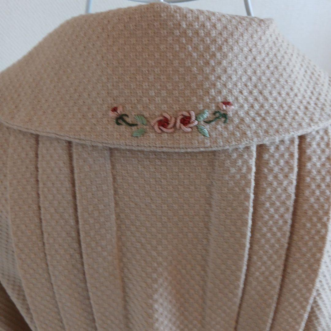 ストリートオルガン　コート ベージュ　花　刺繍