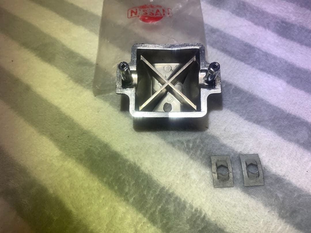 ハコスカ前期フロントNマーク