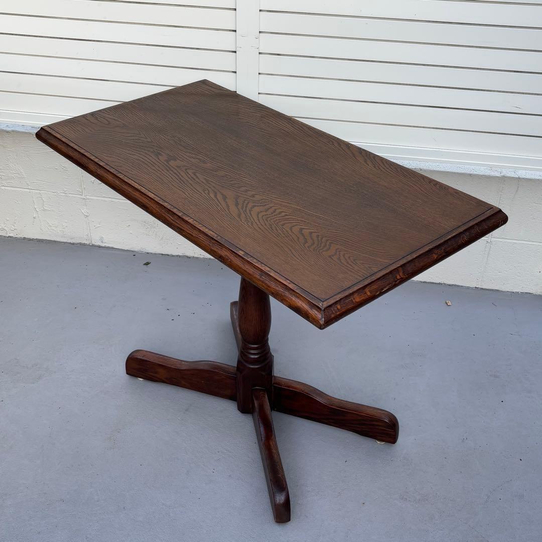 昭和レトロ　喫茶店にあった頑丈なテーブル　ビンテージ