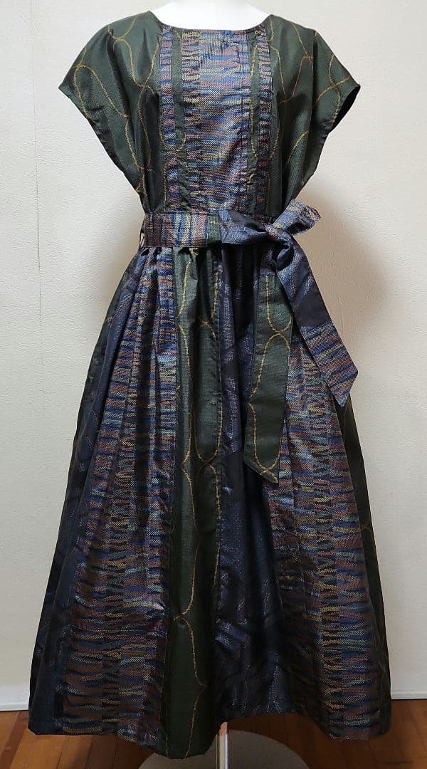 正絹3種類の7マルキ大島紬リメイクフレンチスリ－ブパッチワークジャンパースカート