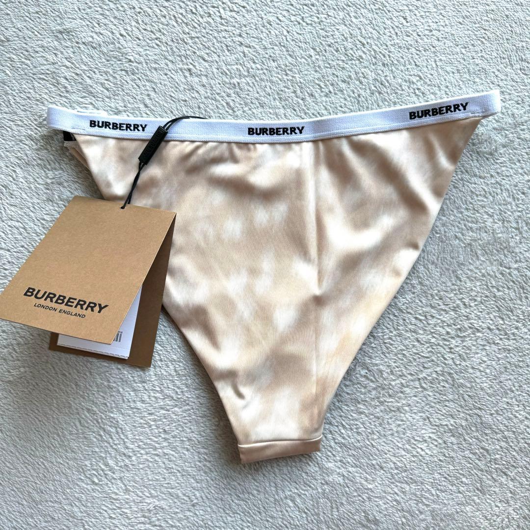 1新品未使用　BURBURRY水着　バーバリー　ビキニ　Ｍサイズ　ベージュ