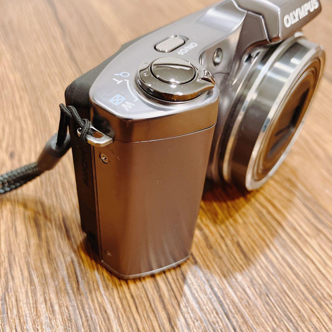 美品　OLYMPUS SZ-14 コンパクトデジタルカメラ　シルバー　スマホ転送