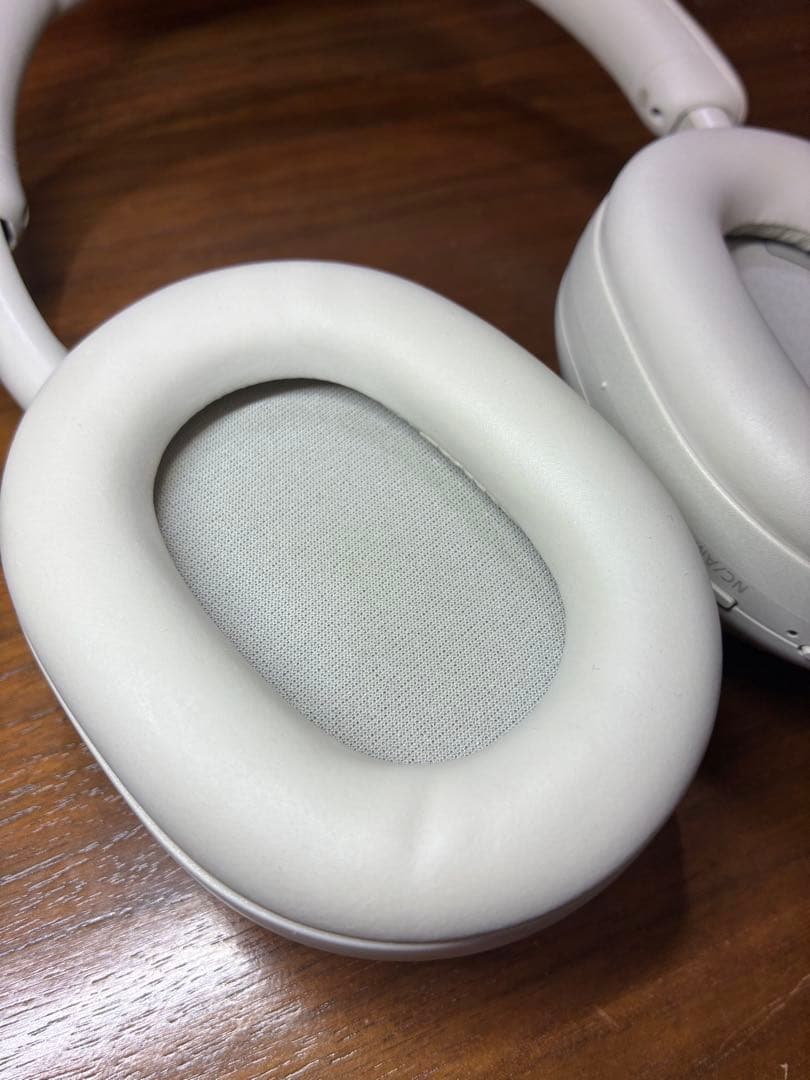 Sony WH-1000XM5 ホワイト 美品