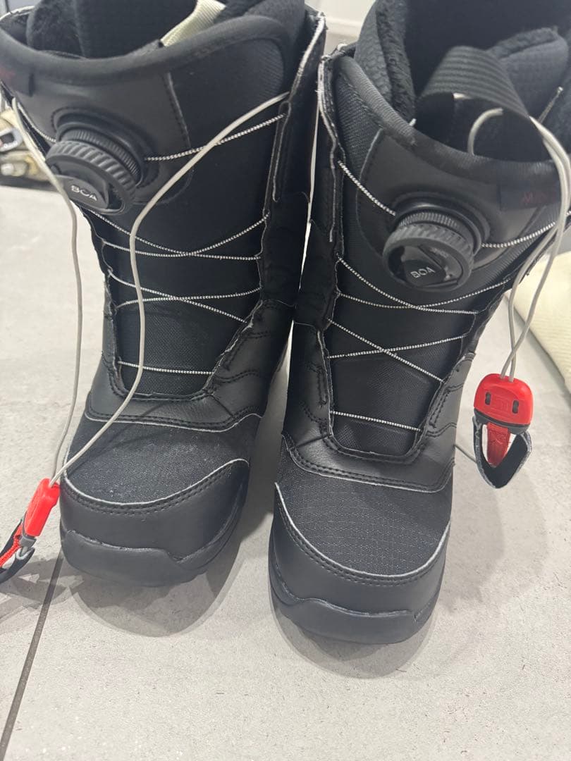 バートン Mint BOA スノーボードブーツ ブラック 23.5キッズ