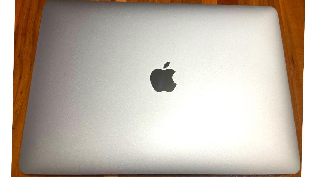 13インチMacBookPro シルバー 2.3G i7 32GB 2TB US