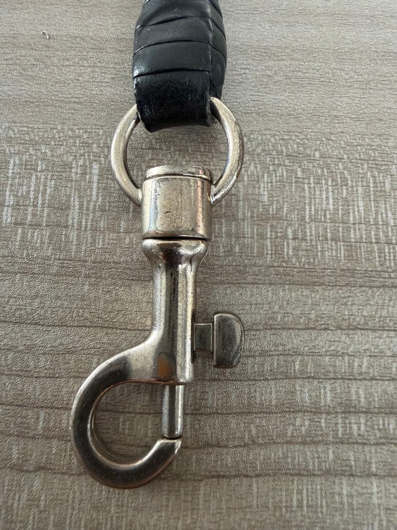 ボッテガヴェネタ イントレチャート レザー キーチェーン ブラック