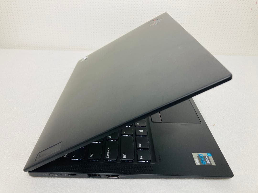 ThinkPad X1 Carbon Gen9/メモリ16GB/SSD512GB