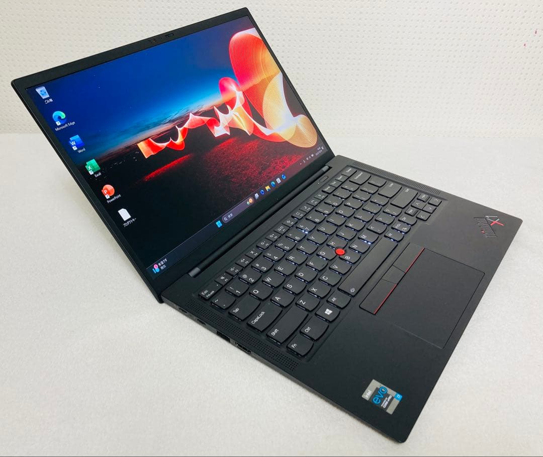 ThinkPad X1 Carbon Gen9/メモリ16GB/SSD512GB