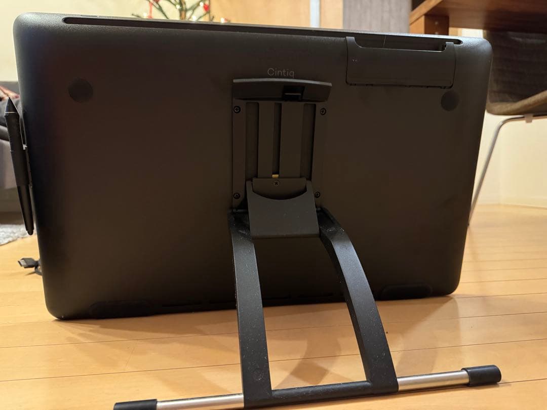 ディスプレイ・モニター本体 Wacom Cintiq 22 FHD DTK2260