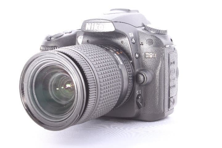 Nikon d90 レンズ付き (値下げ相談可)