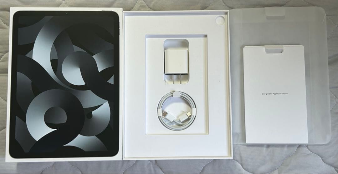 iPad Air5 64GB Wi-Fiモデル スペースグレイ　M1チップ