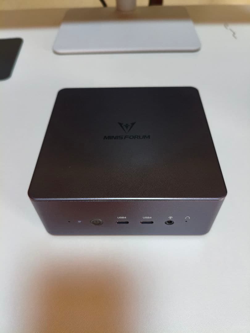 ミニPC MINIS FORUM UM790Pro